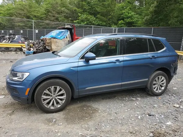 3VV3B7AX0JM125138 2018 VOLKSWAGEN TIGUAN - Image 1