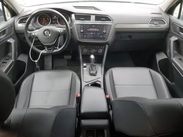 3VV3B7AX0JM125138 2018 VOLKSWAGEN TIGUAN - Image 8