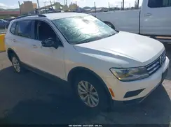 3VV3B7AX0JM133899 2018 VOLKSWAGEN TIGUAN
