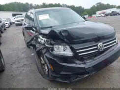 3VV3B7AX0JM176056 2018 VOLKSWAGEN TIGUAN