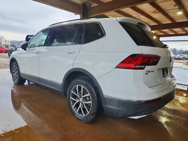 3VV3B7AX0JM200095 2018 VOLKSWAGEN TIGUAN - Image 2