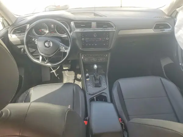 3VV3B7AX0JM214675 2018 VOLKSWAGEN TIGUAN - Image 8