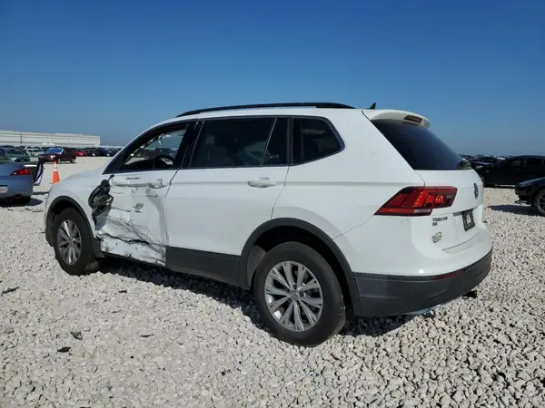 3VV3B7AX0KM028457 2019 VOLKSWAGEN TIGUAN - Image 2