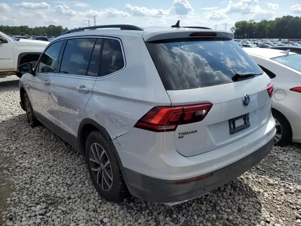 3VV3B7AX0KM040964 2019 VOLKSWAGEN TIGUAN - Image 2