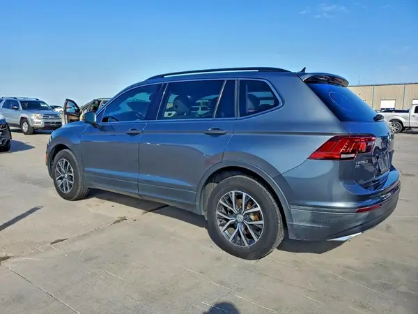 3VV3B7AX0KM042701 2019 VOLKSWAGEN TIGUAN - Image 2