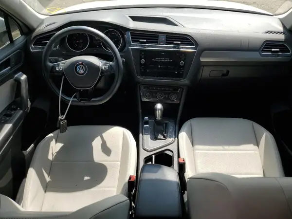 3VV3B7AX0KM060664 2019 VOLKSWAGEN TIGUAN - Image 8