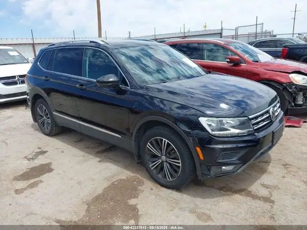 3VV3B7AX0KM064326 2019 VOLKSWAGEN TIGUAN - Image 1