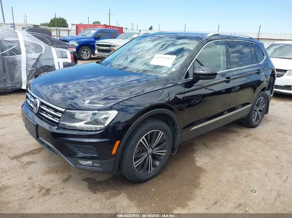 3VV3B7AX0KM064326 2019 VOLKSWAGEN TIGUAN - Image 2