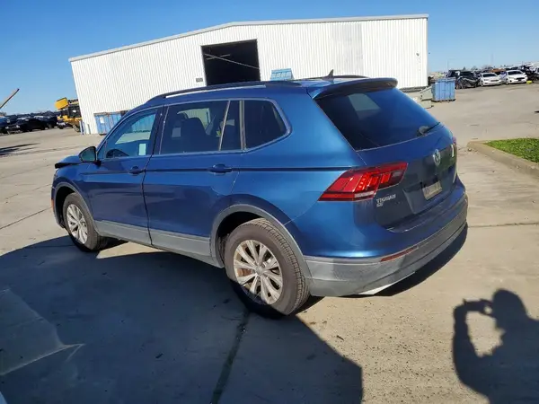 3VV3B7AX0KM076248 2019 VOLKSWAGEN TIGUAN - Image 2
