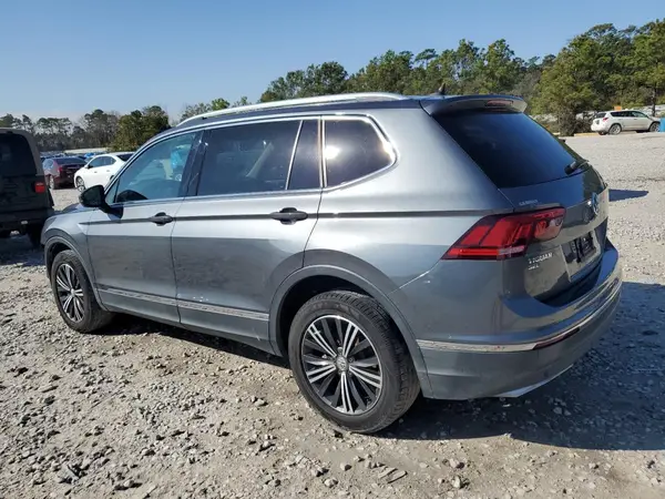 3VV3B7AX0KM103805 2019 VOLKSWAGEN TIGUAN - Image 2