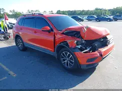 3VV3B7AX0KM160733 2019 VOLKSWAGEN TIGUAN