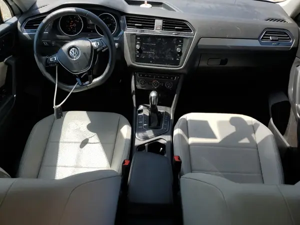 3VV3B7AX0LM011014 2020 VOLKSWAGEN TIGUAN - Image 8