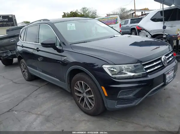 3VV3B7AX0LM039914 2020 VOLKSWAGEN TIGUAN - Image 1