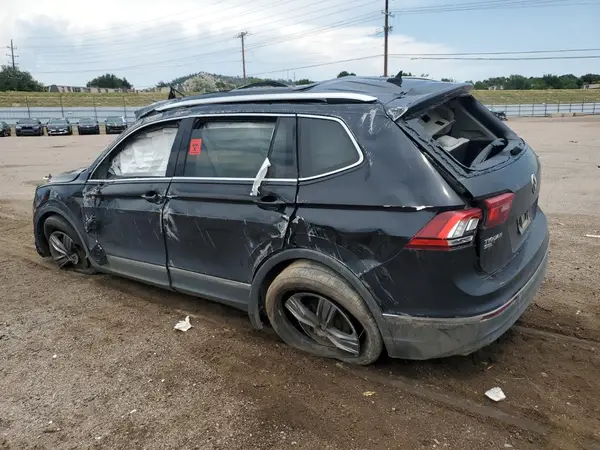 3VV3B7AX0LM066921 2020 VOLKSWAGEN TIGUAN - Image 2