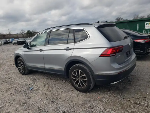 3VV3B7AX0LM075621 2020 VOLKSWAGEN TIGUAN - Image 2