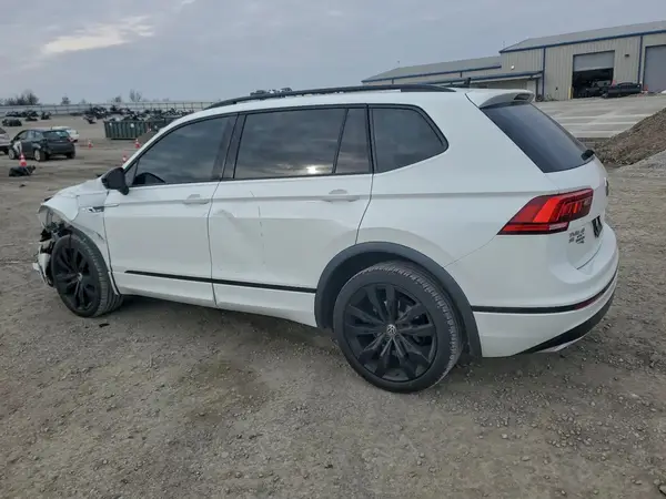 3VV3B7AX0LM081189 2020 VOLKSWAGEN TIGUAN - Image 2