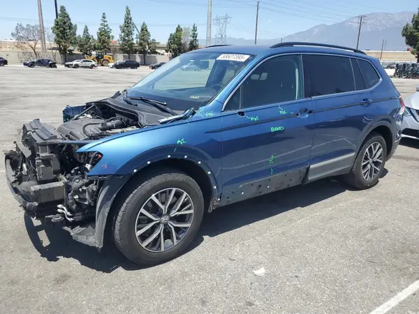 3VV3B7AX0LM092371 2020 VOLKSWAGEN TIGUAN - Image 1