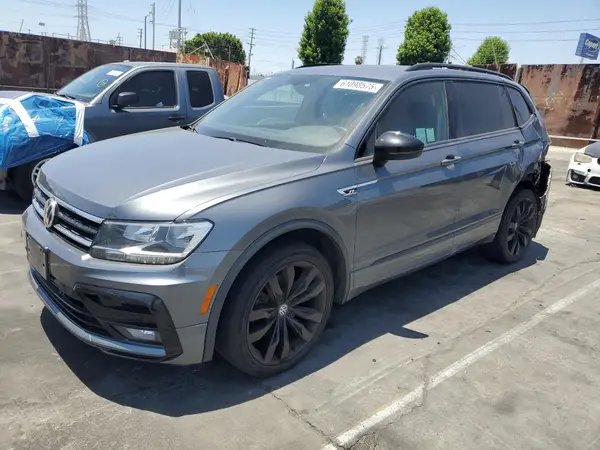 3VV3B7AX0LM095769 2020 VOLKSWAGEN TIGUAN - Image 1