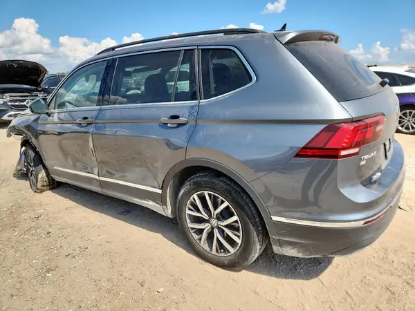 3VV3B7AX0LM096307 2020 VOLKSWAGEN TIGUAN - Image 2
