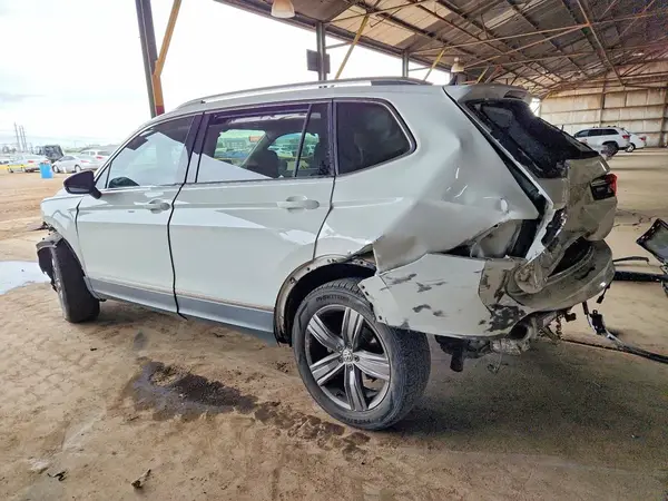 3VV3B7AX0LM107919 2020 VOLKSWAGEN TIGUAN - Image 2