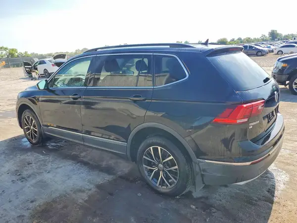 3VV3B7AX0LM120265 2020 VOLKSWAGEN TIGUAN - Image 2