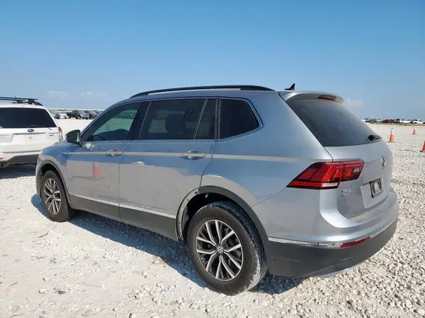 3VV3B7AX0LM124834 2020 VOLKSWAGEN TIGUAN - Image 2