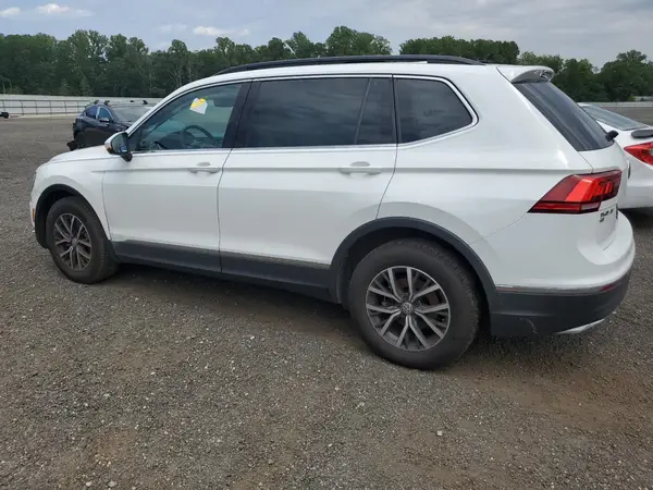 3VV3B7AX0LM130004 2020 VOLKSWAGEN TIGUAN - Image 2