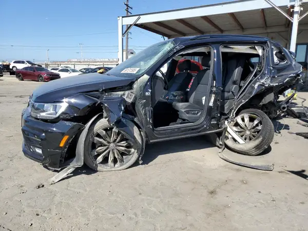 3VV3B7AX0MM028607 2021 VOLKSWAGEN TIGUAN - Image 1