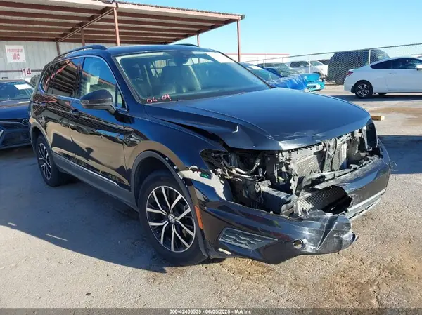 3VV3B7AX0MM080853 2021 VOLKSWAGEN TIGUAN - Image 1