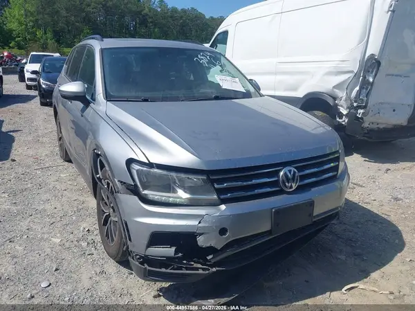 3VV3B7AX0MM103824 2021 VOLKSWAGEN TIGUAN - Image 1