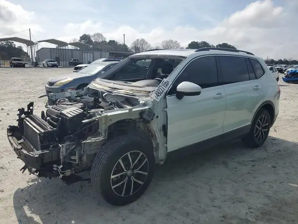 3VV3B7AX0MM125838 2021 VOLKSWAGEN TIGUAN - Image 1