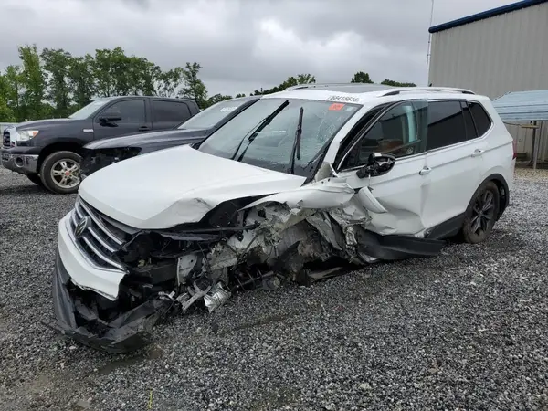 3VV3B7AX0NM041925 2022 VOLKSWAGEN TIGUAN - Image 1