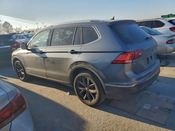 3VV3B7AX0NM101556 2022 VOLKSWAGEN TIGUAN - Image 2