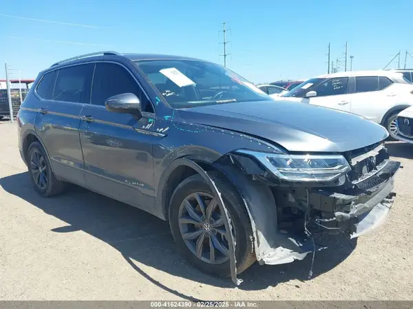 3VV3B7AX0NM108653 2022 VOLKSWAGEN TIGUAN - Image 1