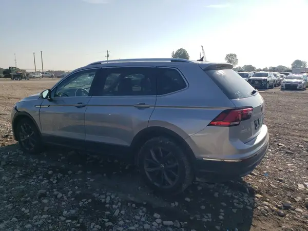 3VV3B7AX0PM089394 2023 VOLKSWAGEN TIGUAN - Image 2