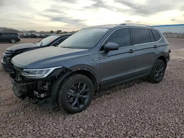 3VV3B7AX0PM107814 2023 VOLKSWAGEN TIGUAN - Image 1