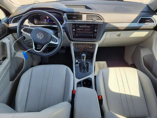 3VV3B7AX0PM134785 2023 VOLKSWAGEN TIGUAN - Image 8