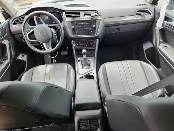 3VV3B7AX0RM033880 2024 VOLKSWAGEN TIGUAN - Image 8