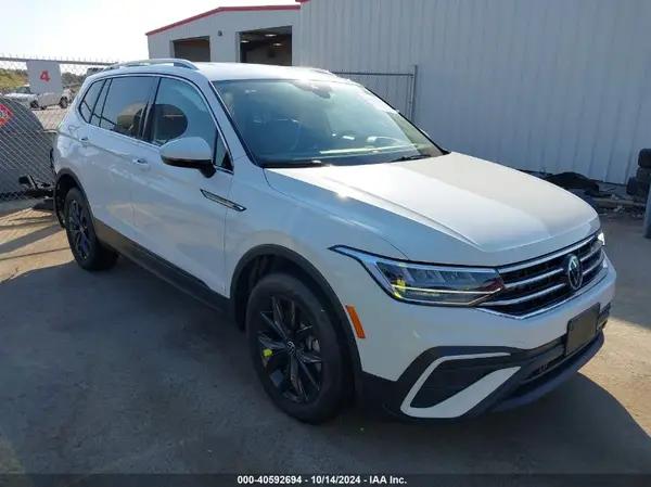 3VV3B7AX0RM048301 2024 VOLKSWAGEN TIGUAN - Image 1