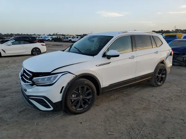 3VV3B7AX0RM156823 2024 VOLKSWAGEN TIGUAN - Image 1
