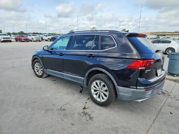 3VV3B7AX1JM008748 2018 VOLKSWAGEN TIGUAN - Image 2