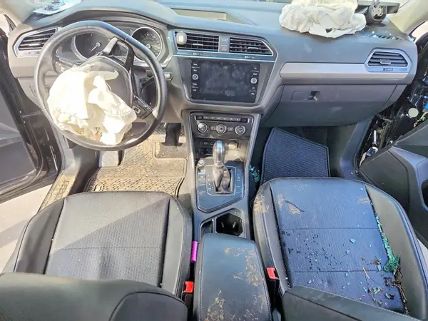 3VV3B7AX1JM008748 2018 VOLKSWAGEN TIGUAN - Image 8