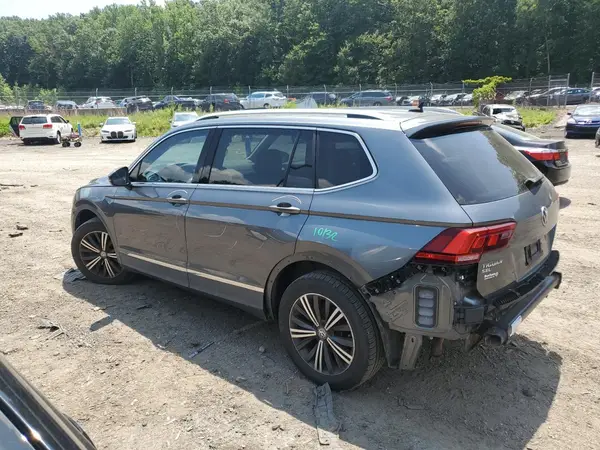 3VV3B7AX1JM022682 2018 VOLKSWAGEN TIGUAN - Image 2
