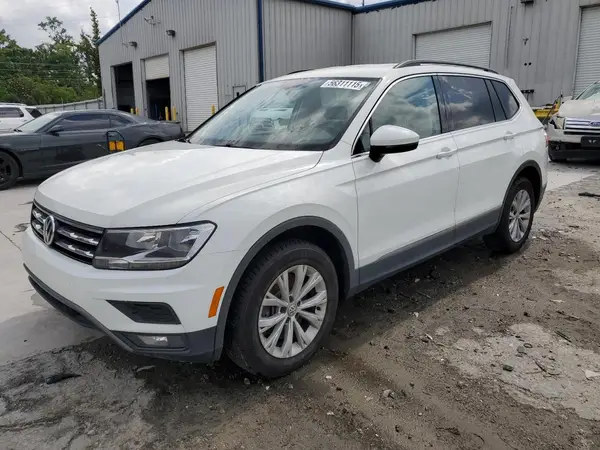 3VV3B7AX1JM037294 2018 VOLKSWAGEN TIGUAN - Image 1