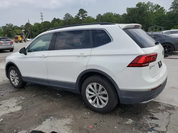 3VV3B7AX1JM037294 2018 VOLKSWAGEN TIGUAN - Image 2