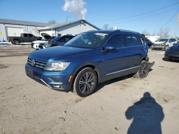 3VV3B7AX1JM050952 2018 VOLKSWAGEN TIGUAN - Image 1