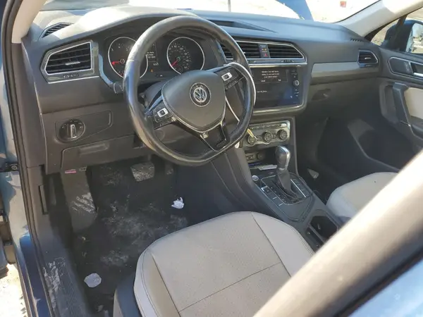 3VV3B7AX1JM050952 2018 VOLKSWAGEN TIGUAN - Image 8