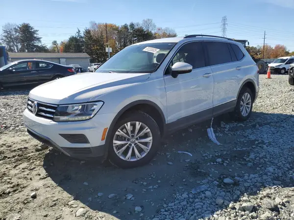 3VV3B7AX1JM051888 2018 VOLKSWAGEN TIGUAN - Image 1