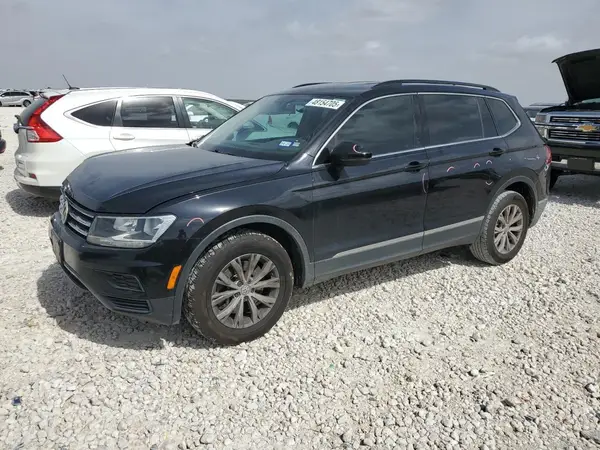 3VV3B7AX1JM055147 2018 VOLKSWAGEN TIGUAN - Image 1
