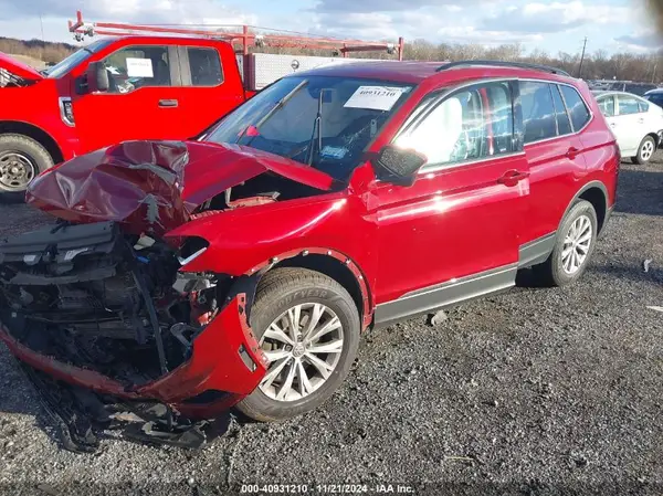 3VV3B7AX1JM076161 2018 VOLKSWAGEN TIGUAN - Image 2
